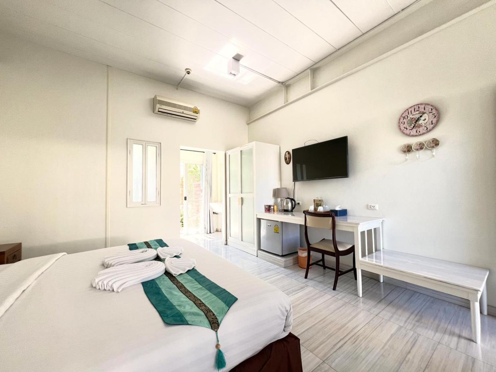 3B Boutique Hotel Чиангмай Екстериор снимка