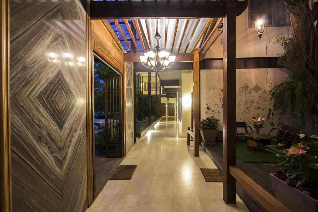 3B Boutique Hotel Чиангмай Екстериор снимка